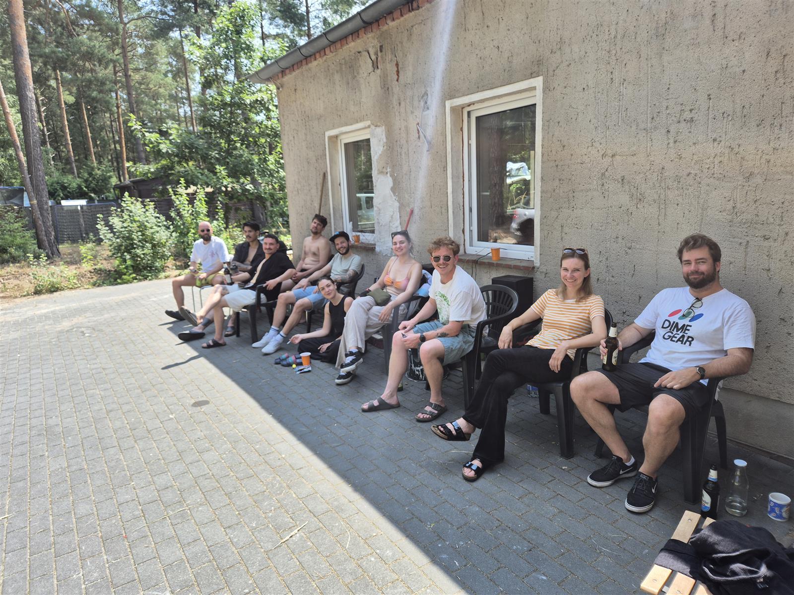 Chillen vor dem Bungalow 2025