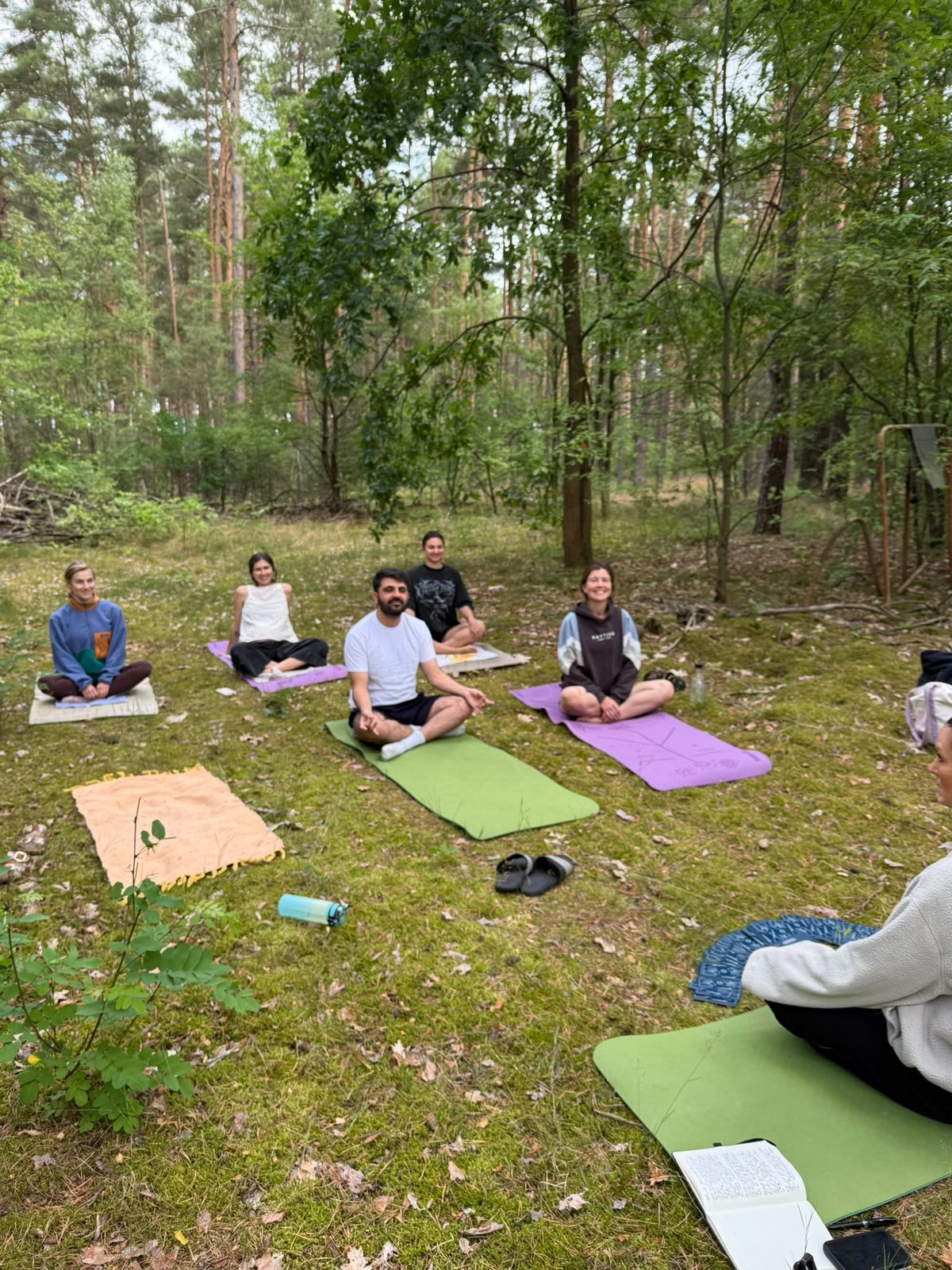 Yoga im Wald 2026